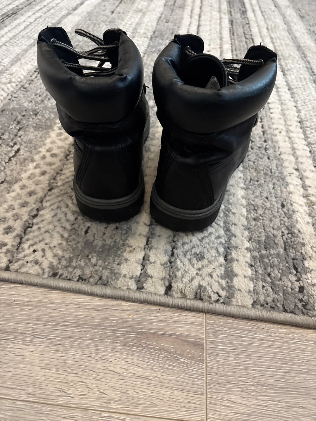 Black Ankle Boots - photo 4