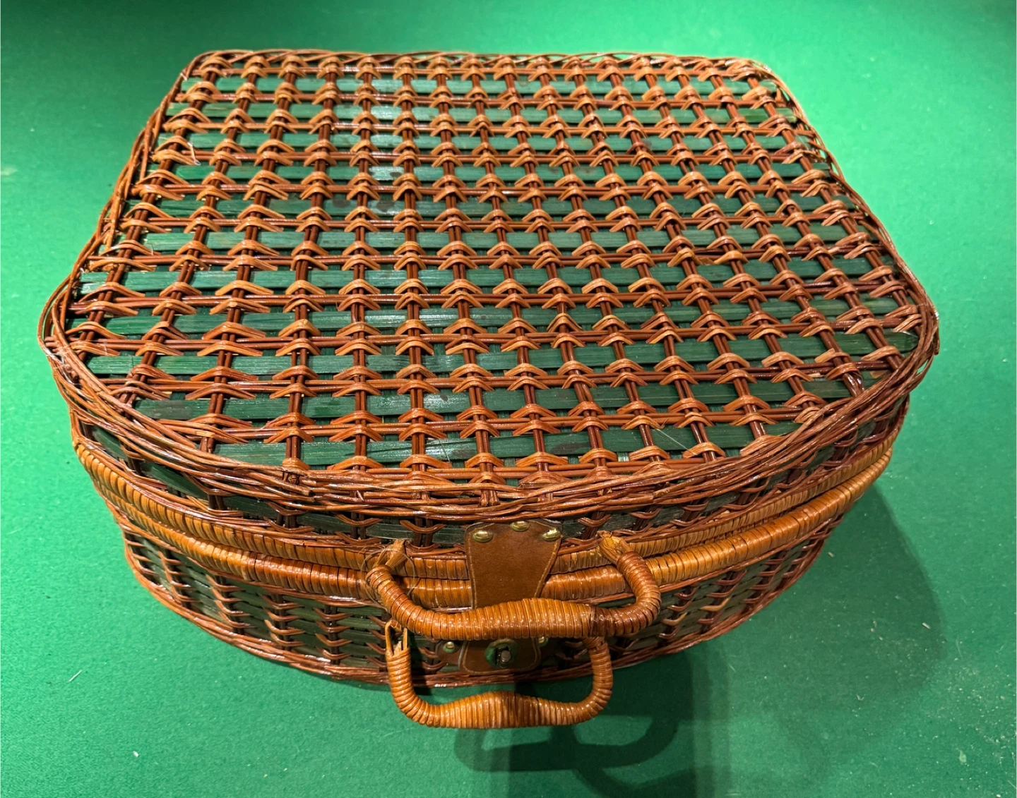 Wicker Picnic Basket Set - Green & Brown - photo 3