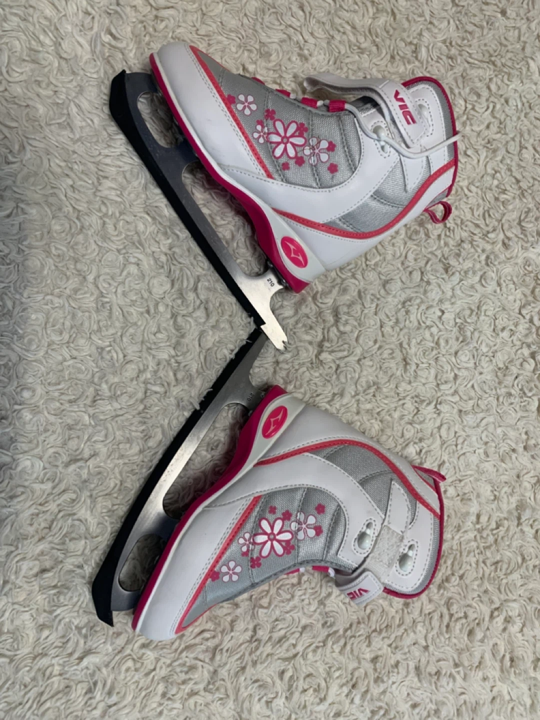 VIC Girls' Ice Skates - Size US J2 / EUR 32 - photo 3