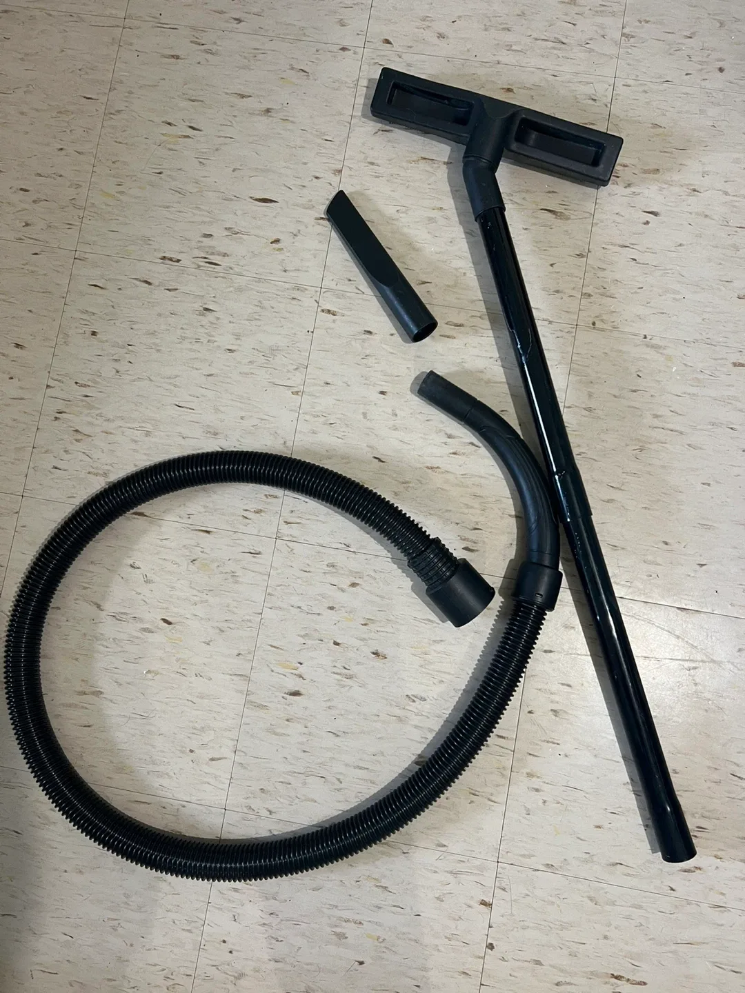 Benchmark 5.5 Peak HP Wet/Dry Vacuum - 20L image indicator(3)