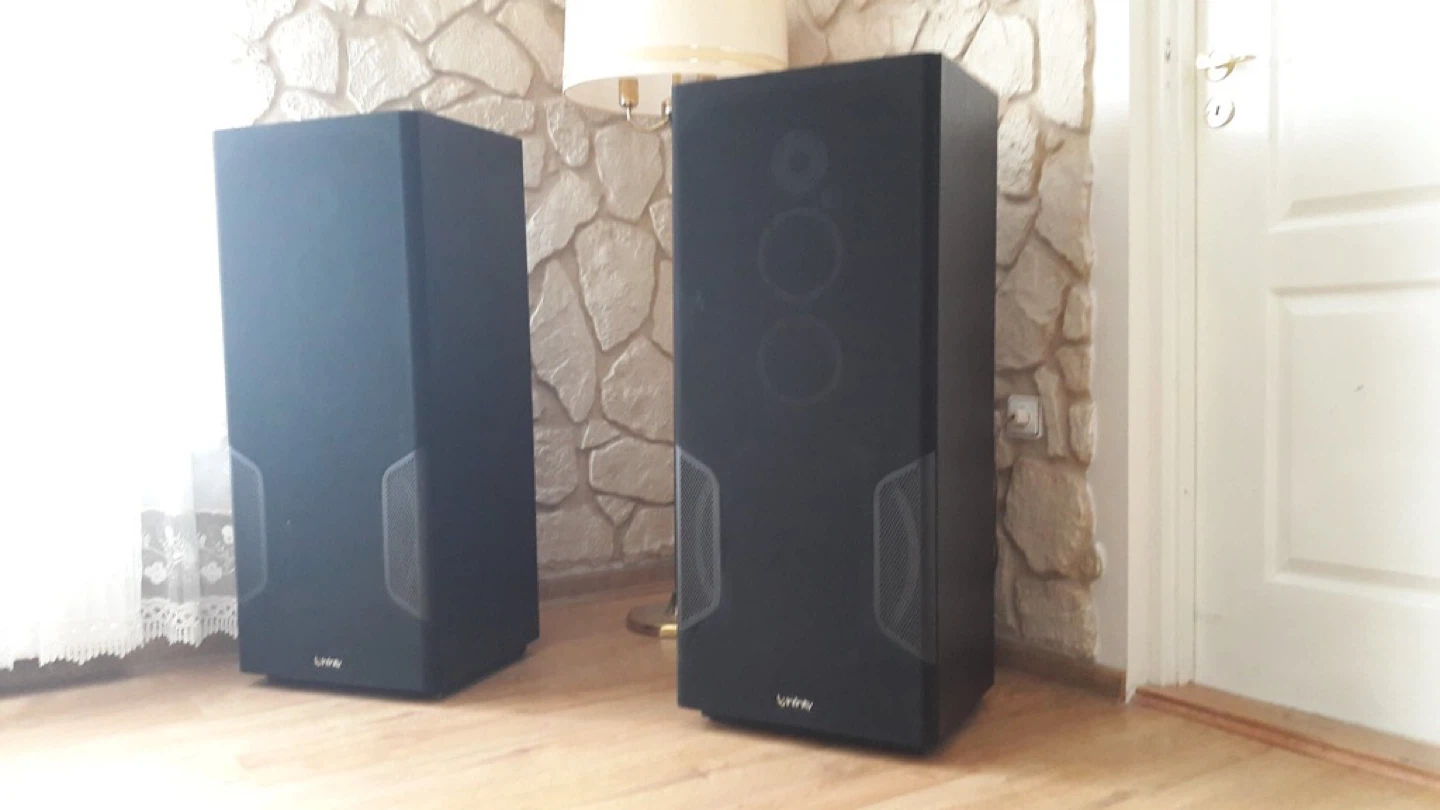 Infinity Speakers - Pair