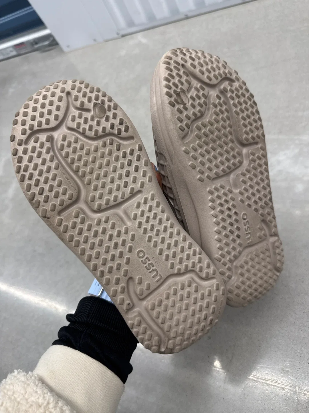 🥕 Lusso Cloud Pelli Slides, Size 9 image indicator(4)