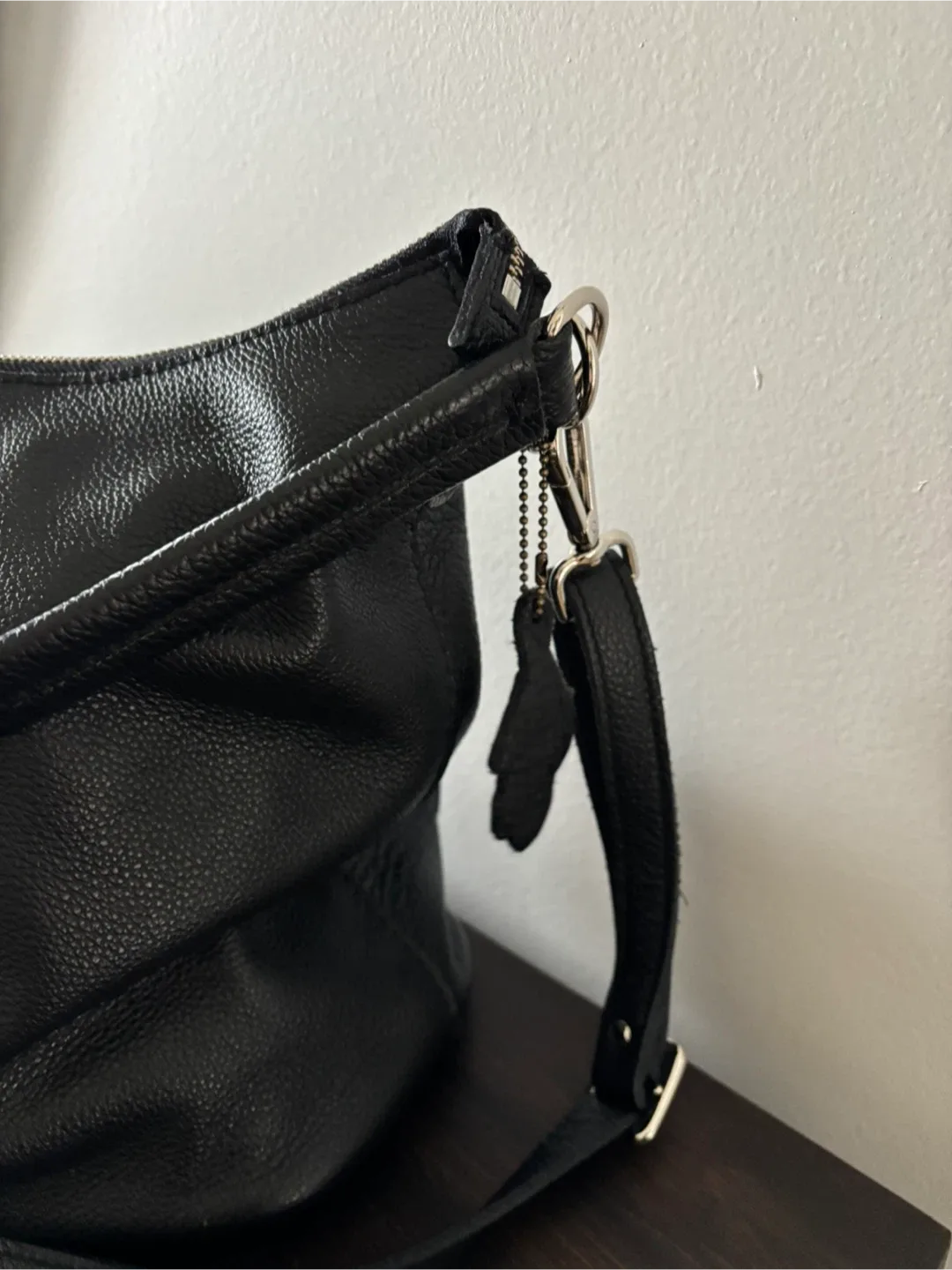 Roots Black Leather Shoulder Bag & Coin Purse image indicator(2)