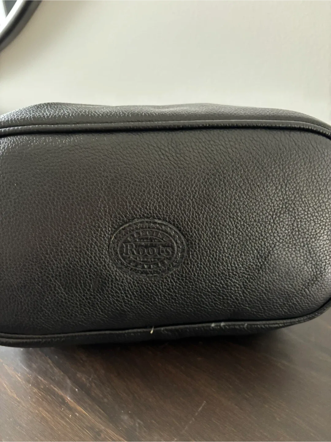 Roots Black Leather Shoulder Bag & Coin Purse image indicator(6)