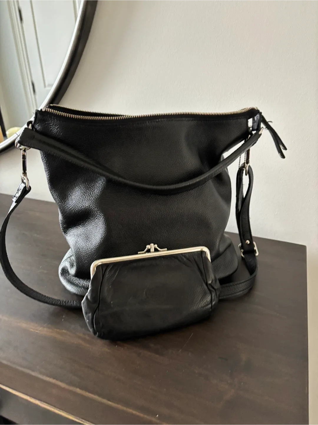 Roots Black Leather Shoulder Bag & Coin Purse image indicator(7)