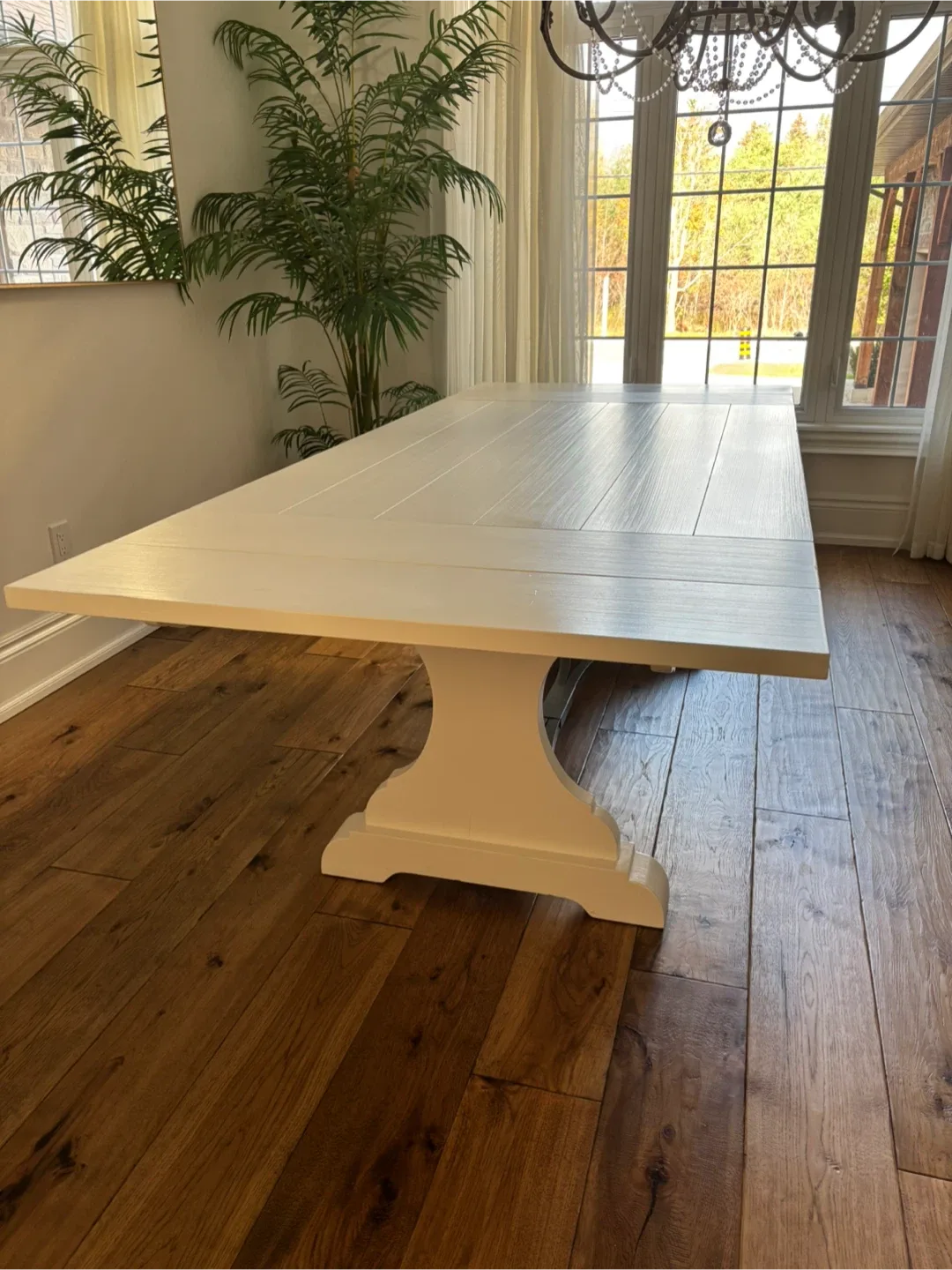 DINING TABLE MIX OF WOOD & MANUFACTURED WOOD 3 YEARS OLD image indicator(5)