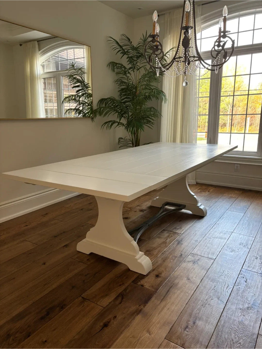 DINING TABLE MIX OF WOOD & MANUFACTURED WOOD 3 YEARS OLD thumbnail