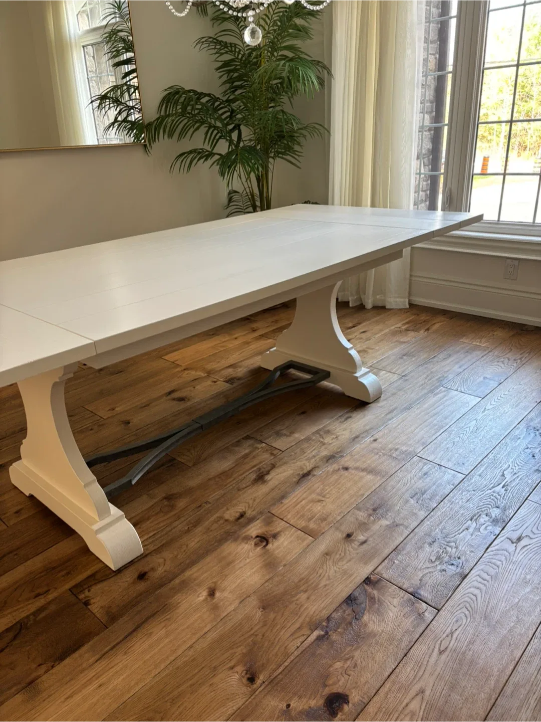 DINING TABLE MIX OF WOOD & MANUFACTURED WOOD 3 YEARS OLD image indicator(3)