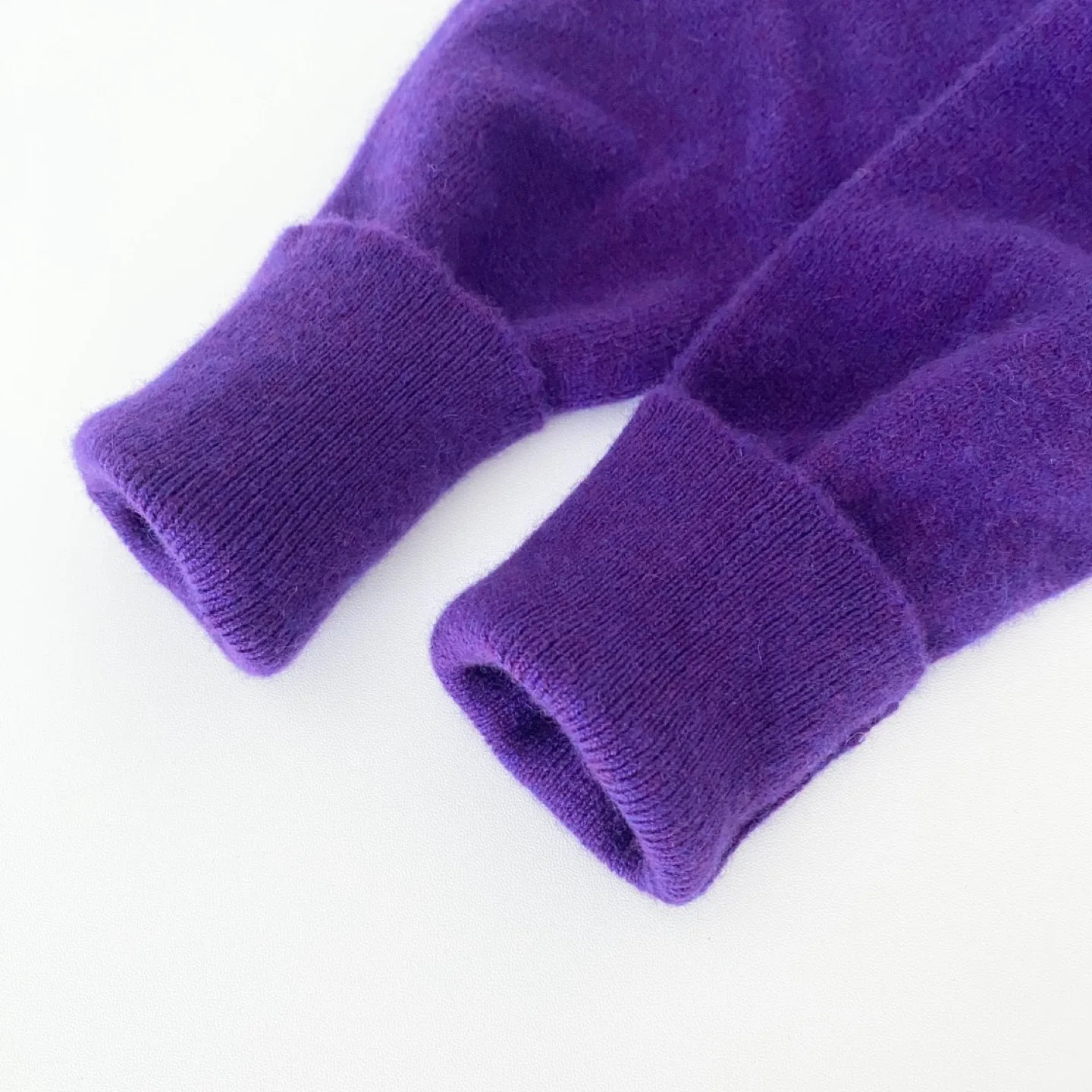 J.Crew 100% Cashmere Crew Neck Sweater image indicator(6)