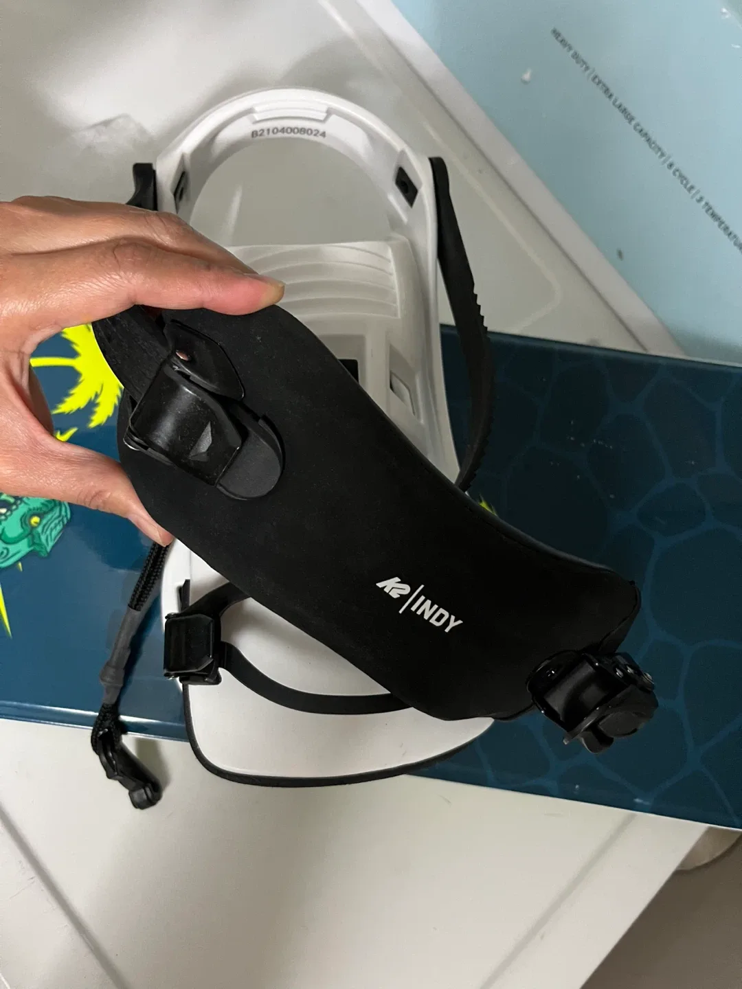 Capix Invader 130 Snowboard with K2 Indy Bindings image indicator(5)