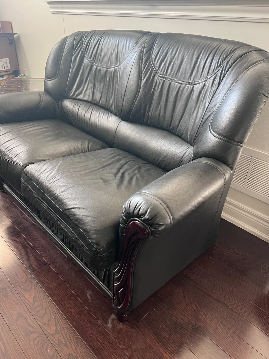 Black Leather Sofa and Armchair Set image indicator(2)