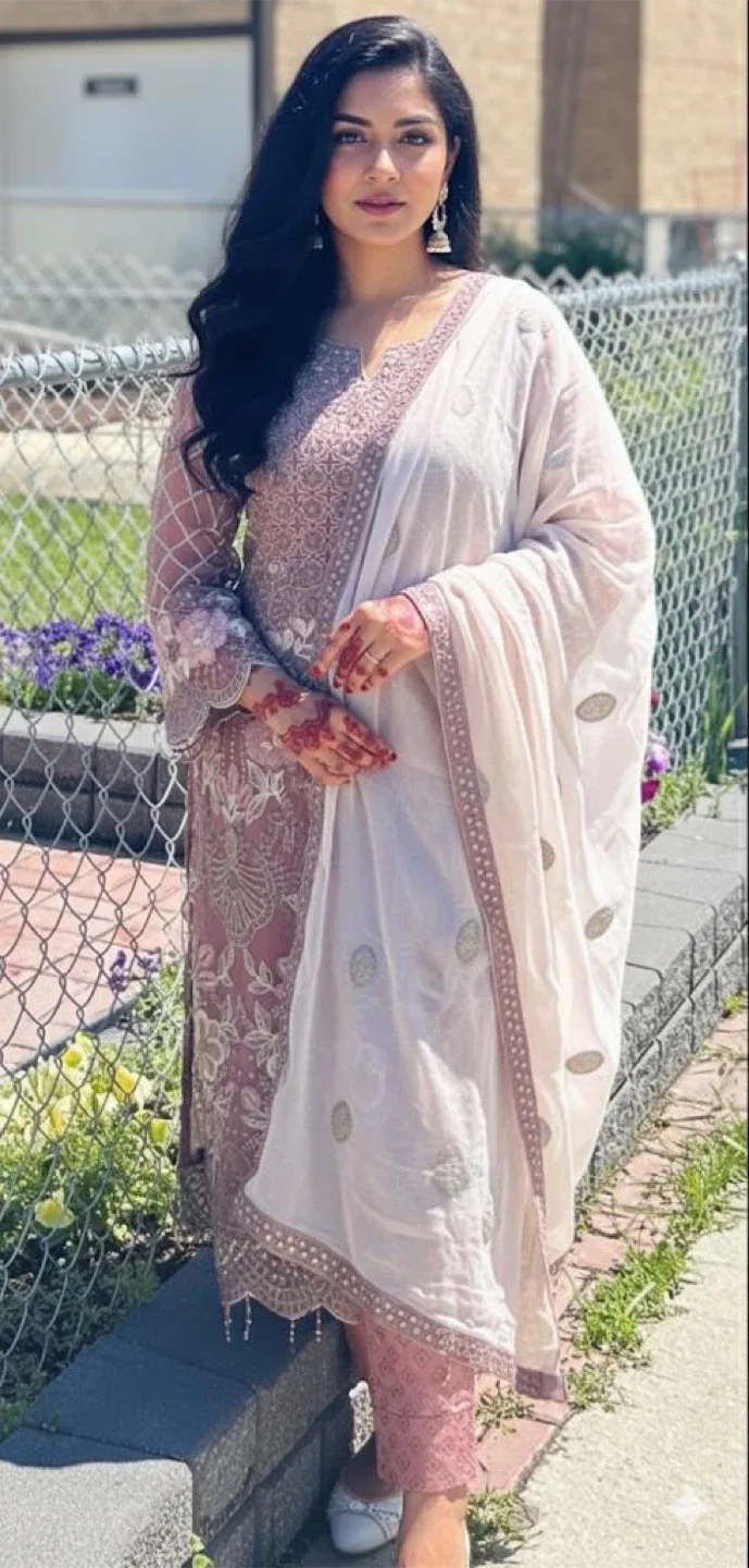 Purple Pakistani Kurta thumbnail