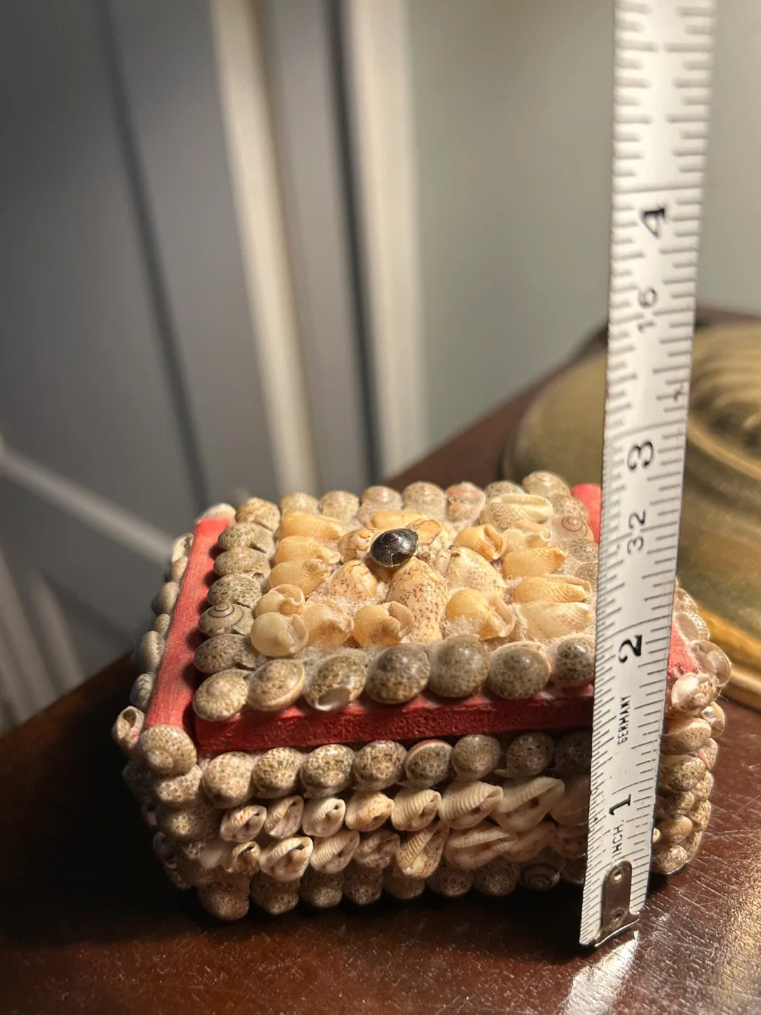 MCM Vintage Seashell Covered Wooden Trinket Box shell image indicator(5)