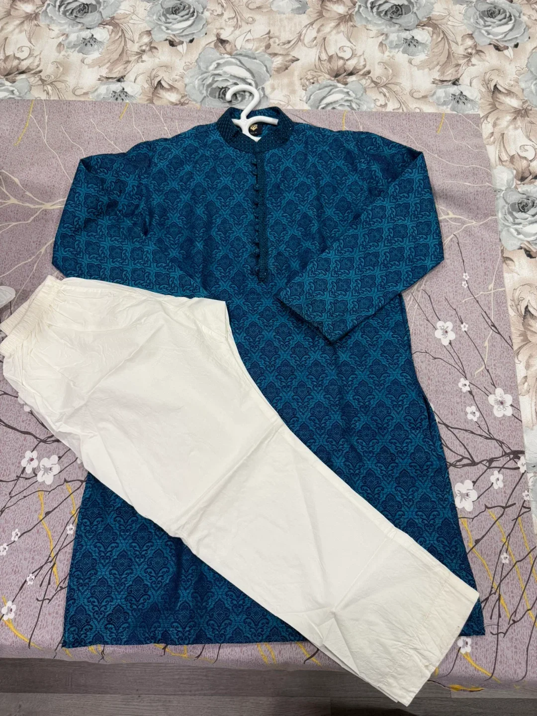 Boys Blue Embroidered Kurta Set image indicator(6)