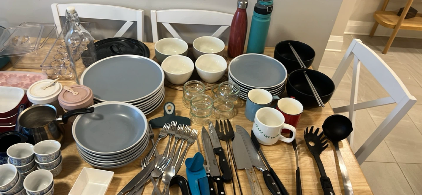 5$ MOVING SALE DINNER WARE COOKWARE - photo 5