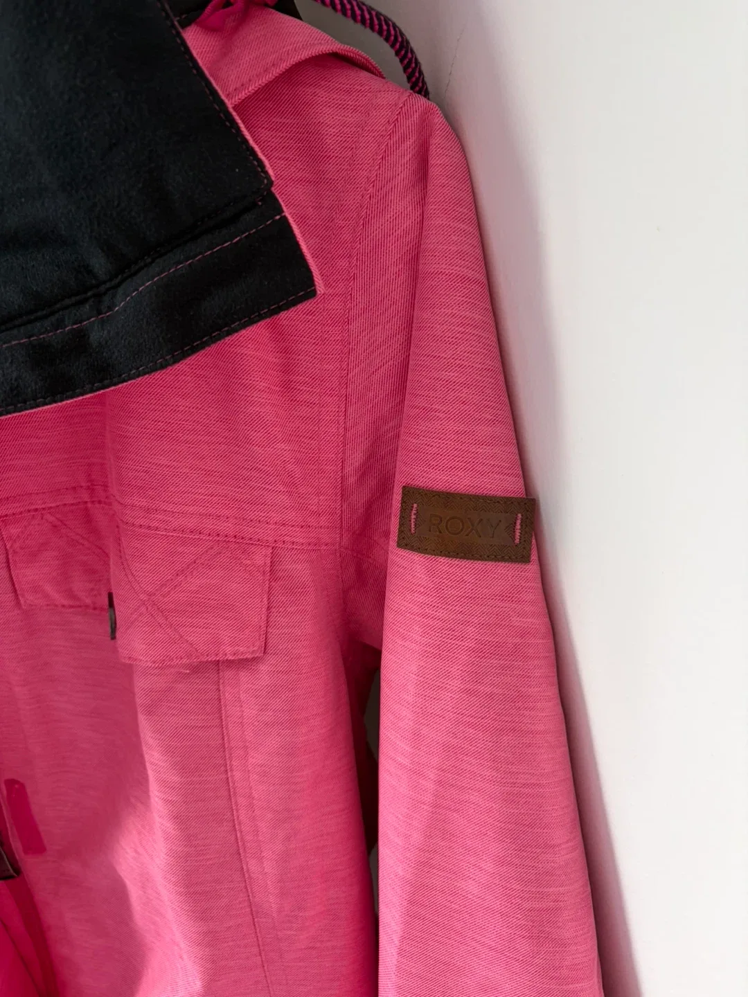 Roxy Pink ski Jacket M size image indicator(4)