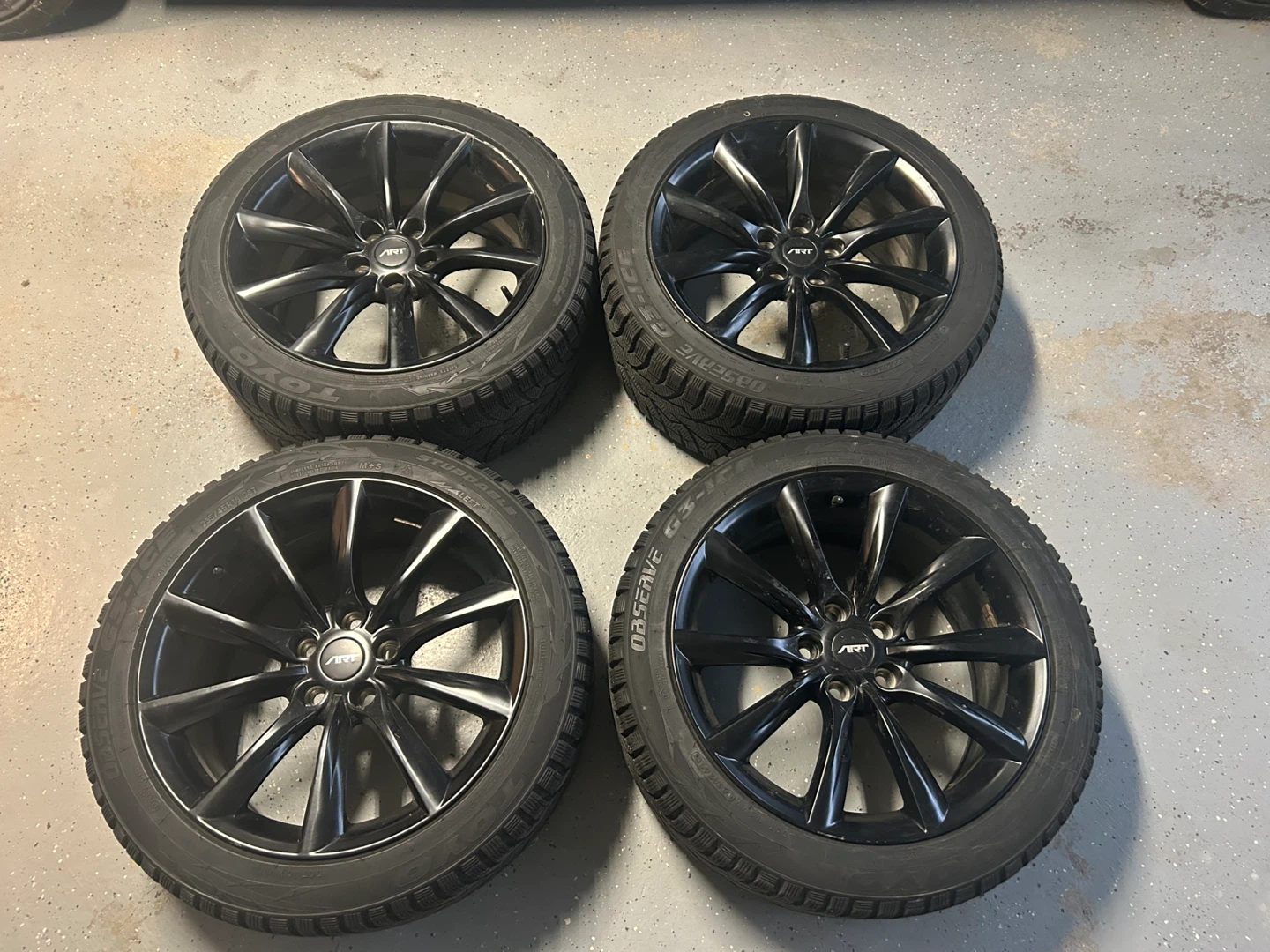 Winter tires and rims - Toyo Observe G3-ICE - 235/45R18