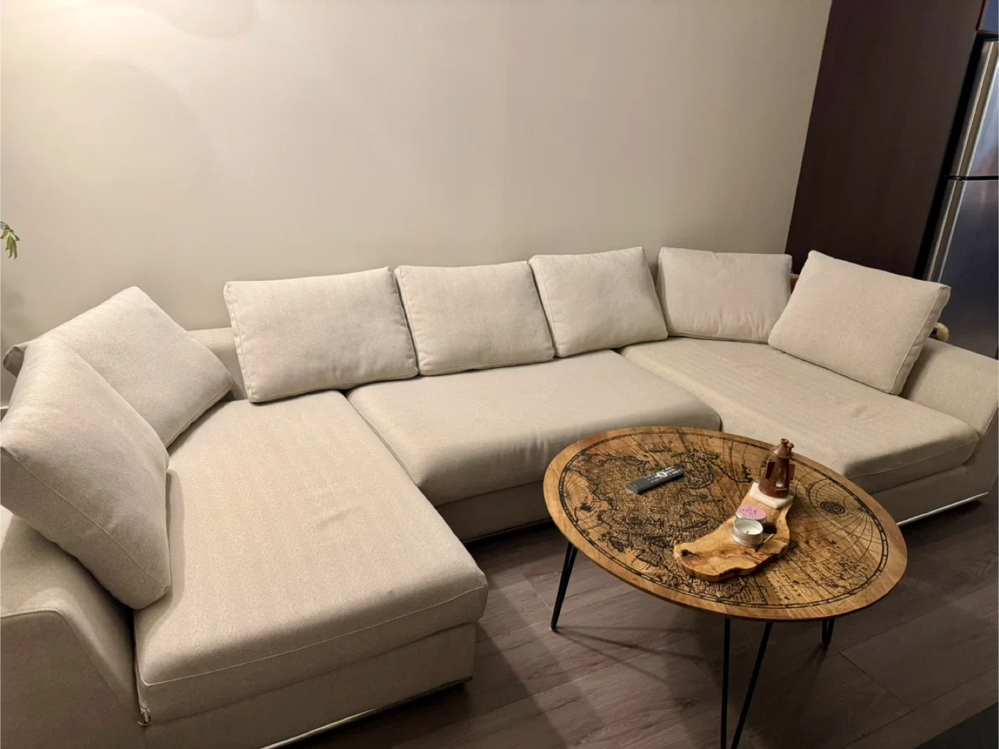 Beige Sectional Sofa image indicator(3)