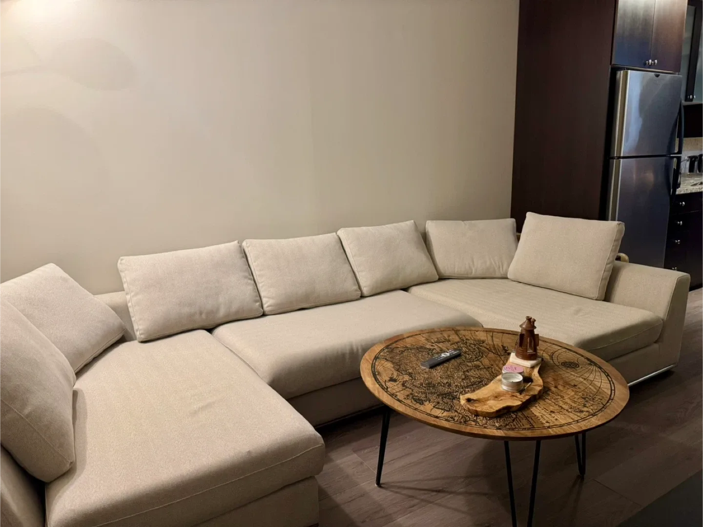 Beige Sectional Sofa image indicator(2)