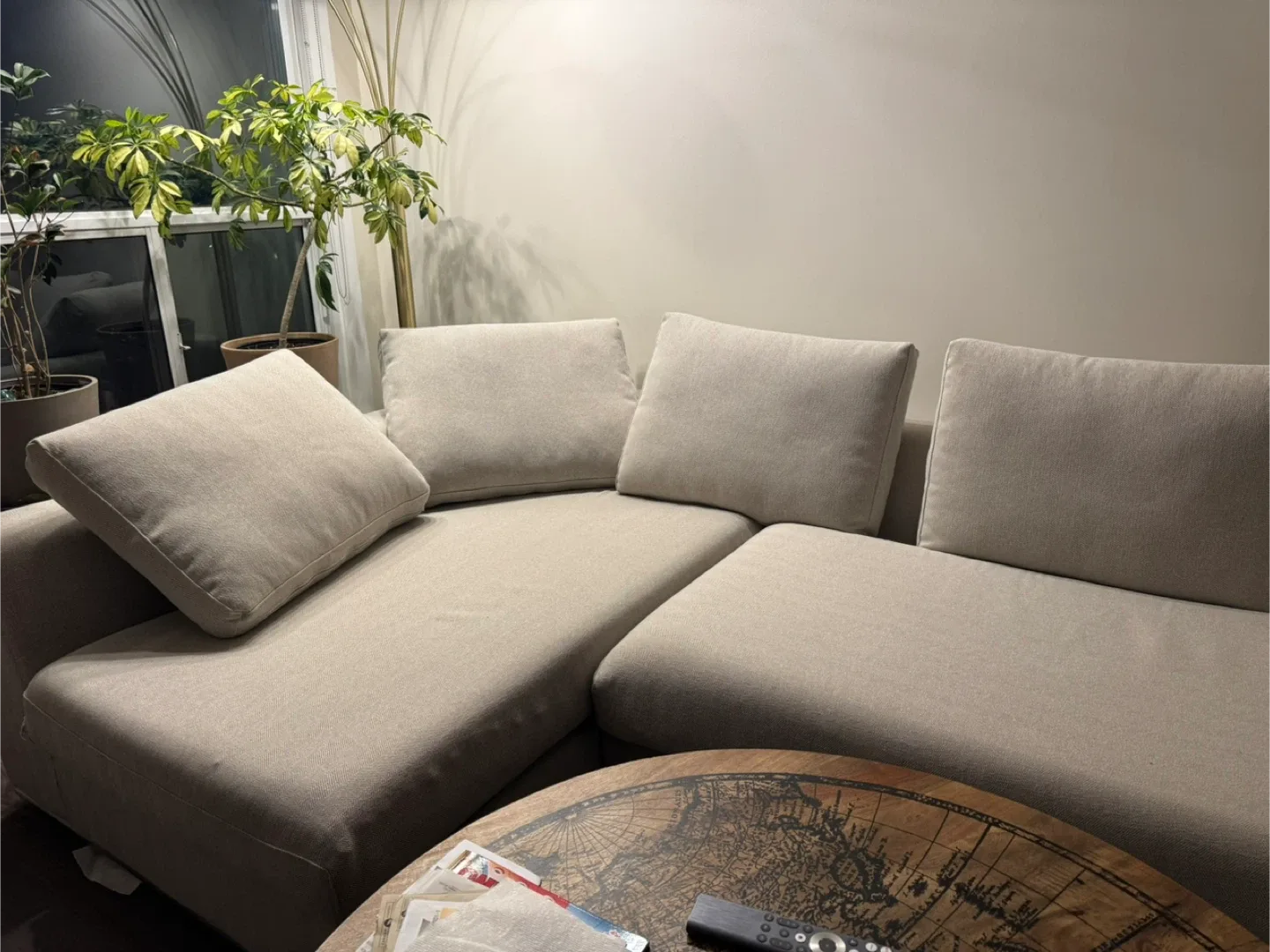 Beige Sectional Sofa image indicator(4)