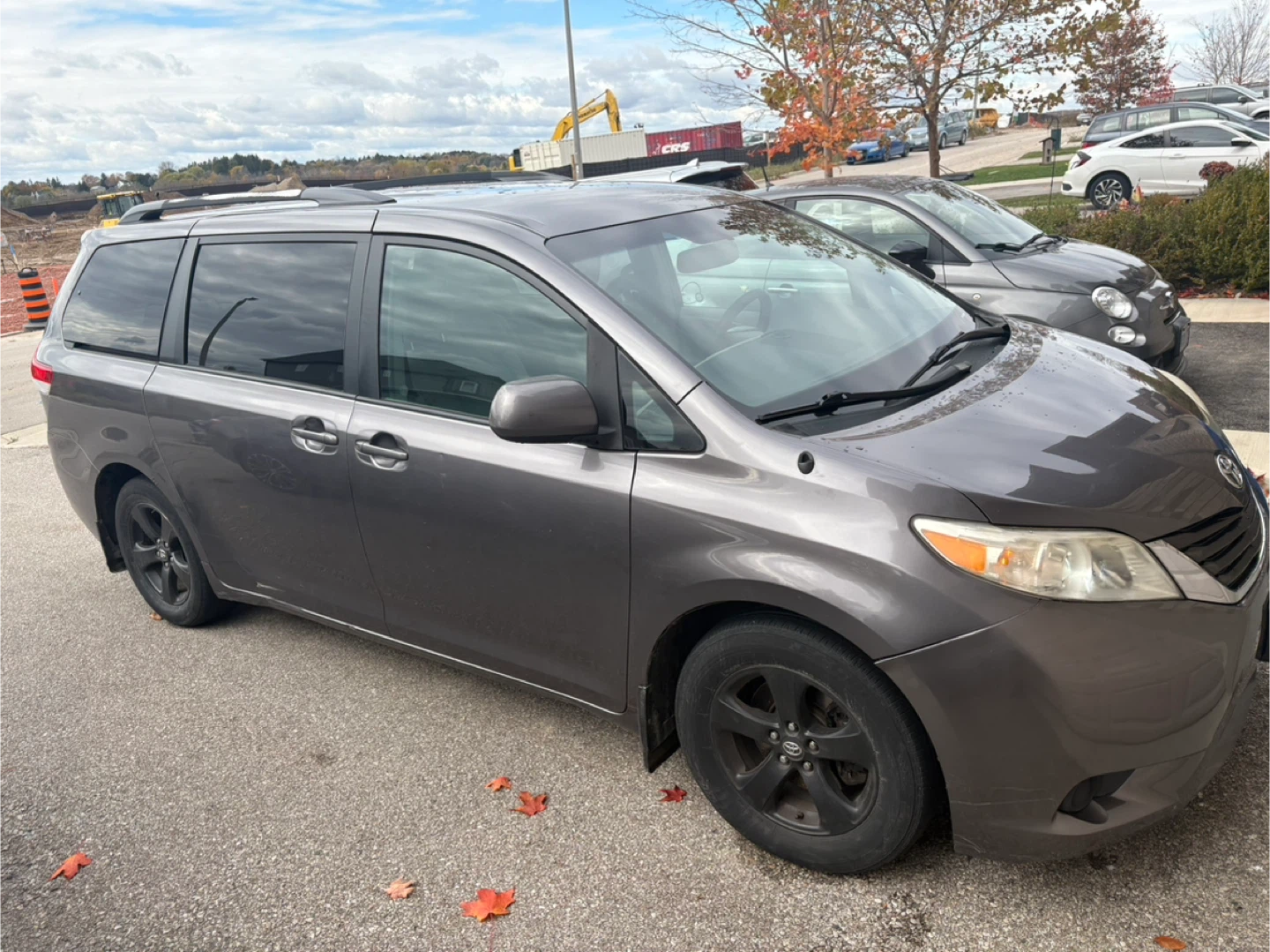 Toyota Sienna Minivan - photo 3