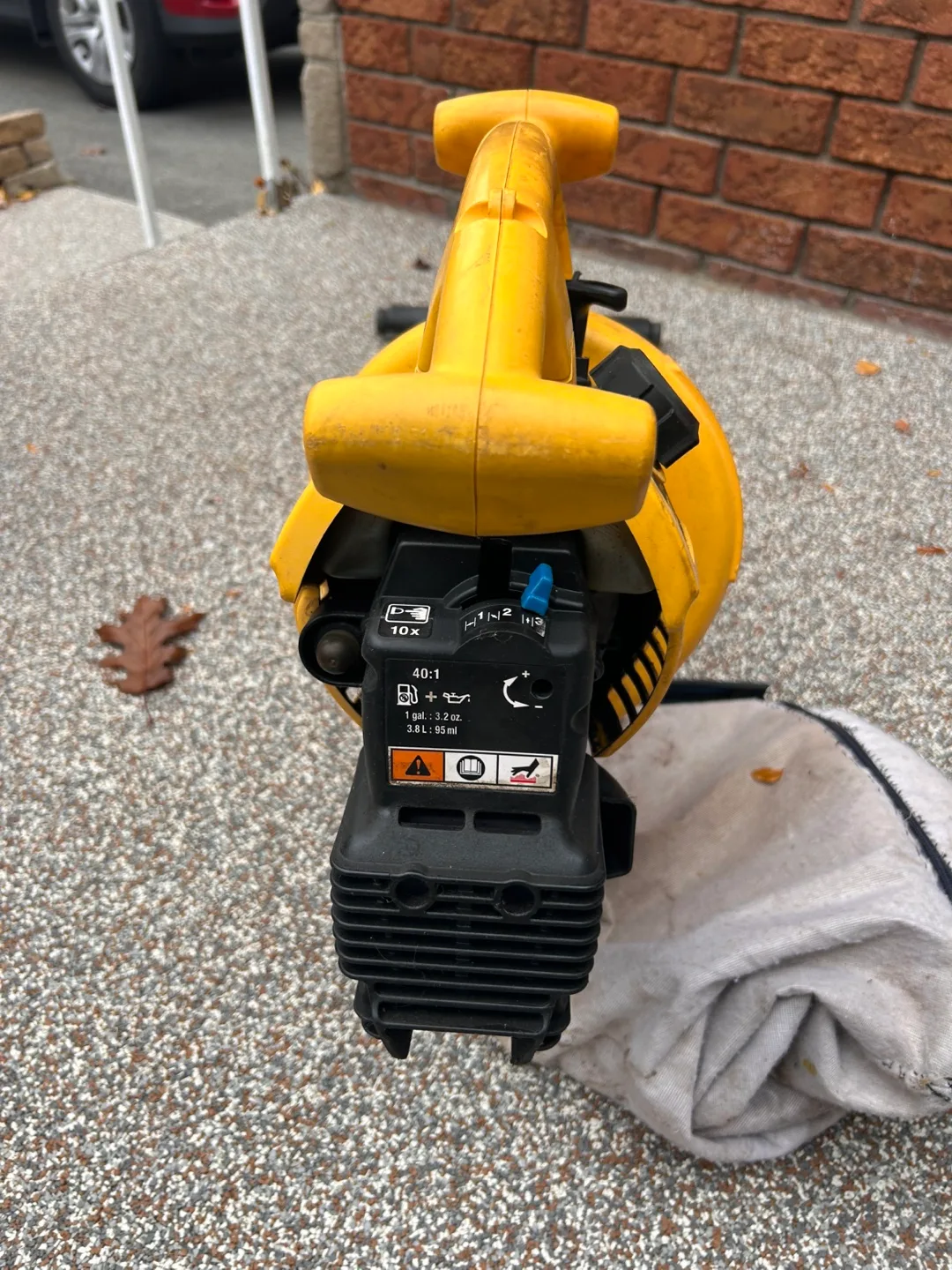 Yard-Man Leaf Blower and Mulcher image indicator(4)