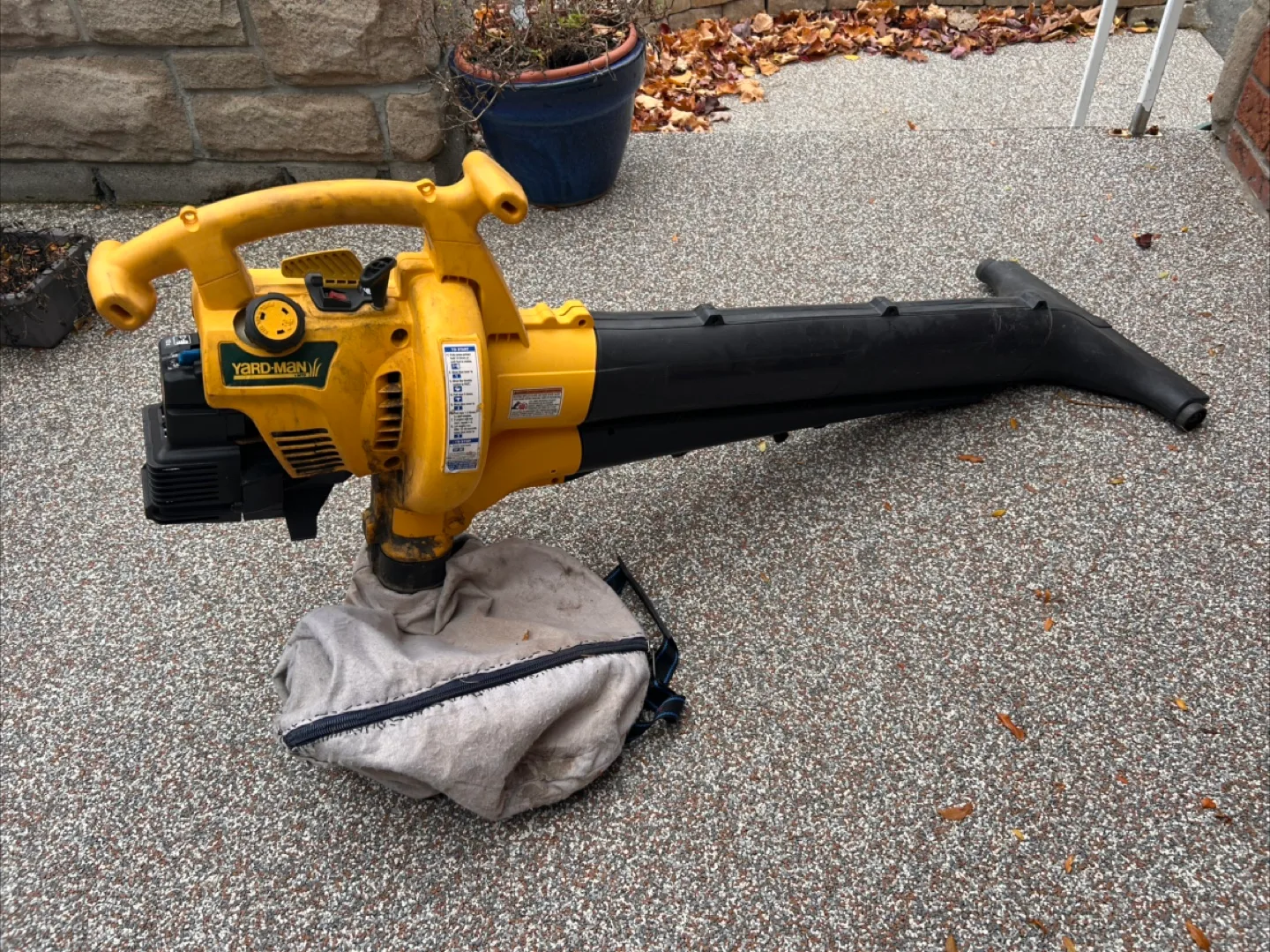 Yard-Man Leaf Blower and Mulcher image indicator(3)