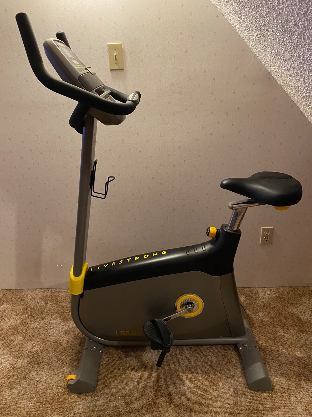 Livestrong LS5.0U Exercise Bike, high quality, upright bicycle
