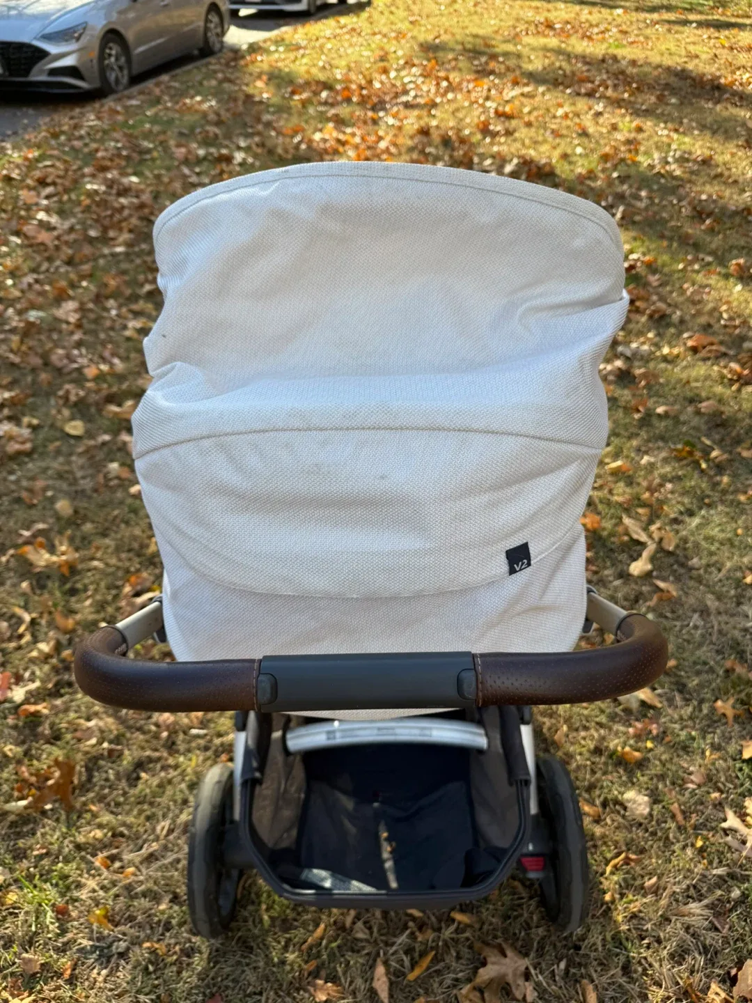 UPPAbaby Vista V2 double Stroller - Excellent Condition! 🥕 image indicator(4)