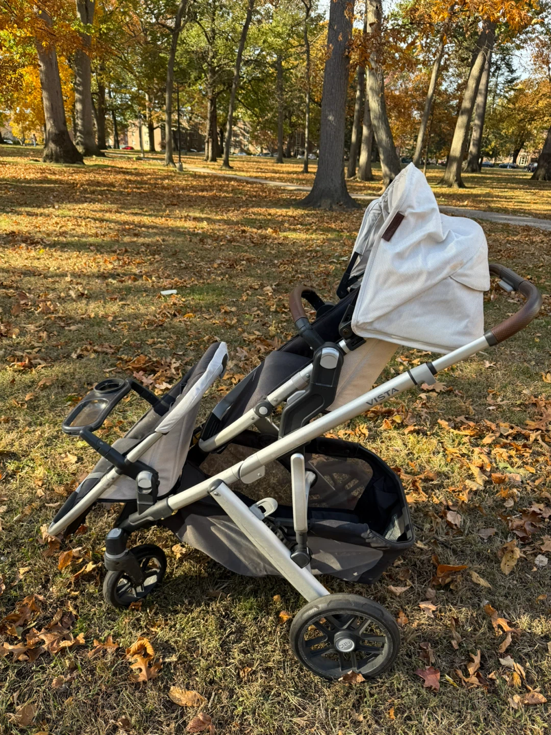 UPPAbaby Vista V2 double Stroller - Excellent Condition! 🥕 - photo 2
