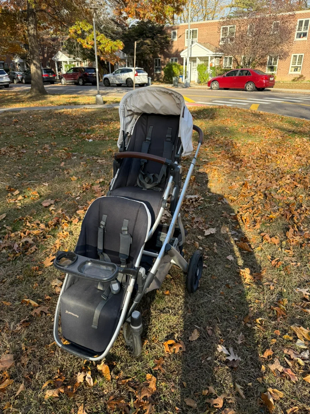 UPPAbaby Vista V2 double Stroller - Excellent Condition! 🥕 image indicator(3)