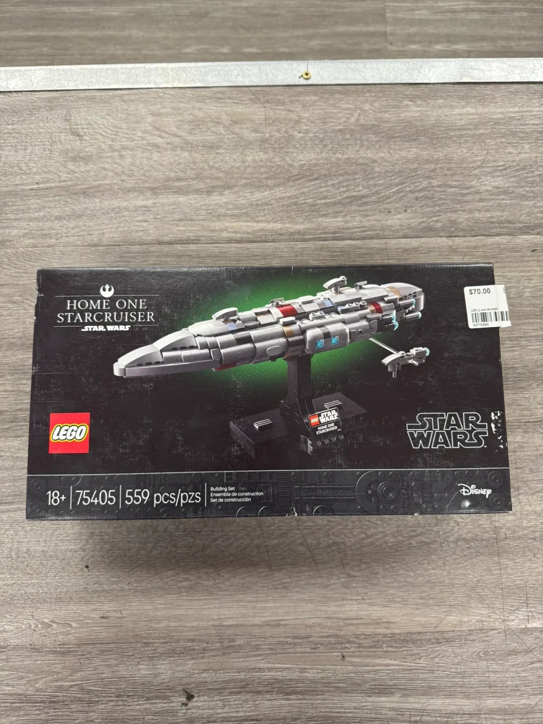 LEGO Star Wars 75405 - Home One Starcruiser thumbnail