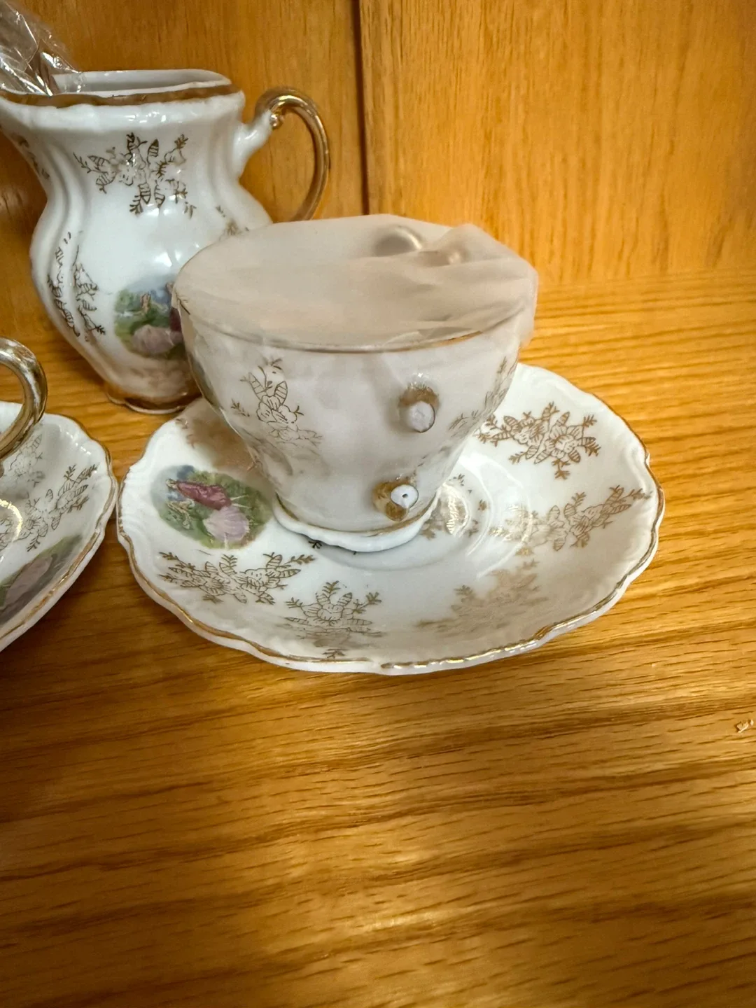 Antique Tea Set image indicator(2)