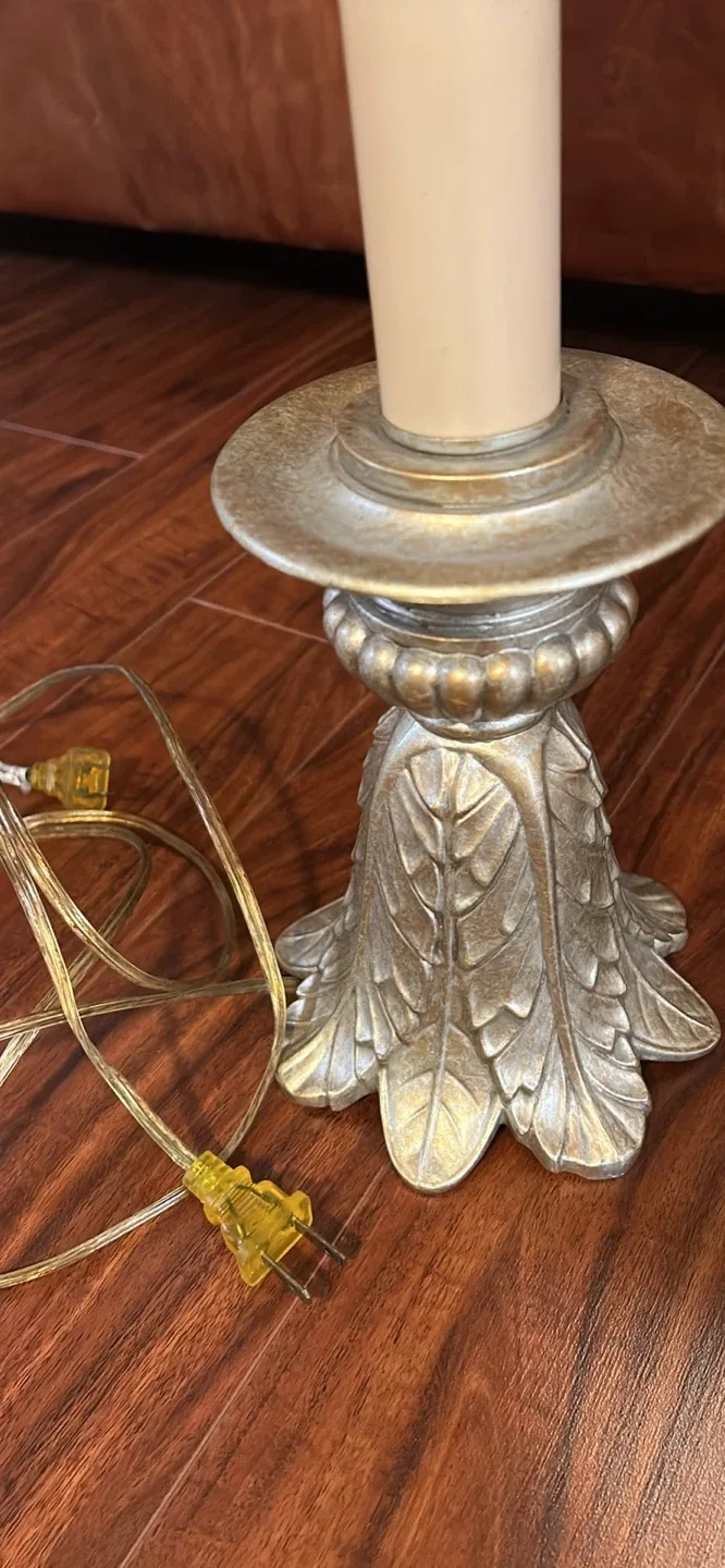 Pair of Table Lamps image indicator(2)