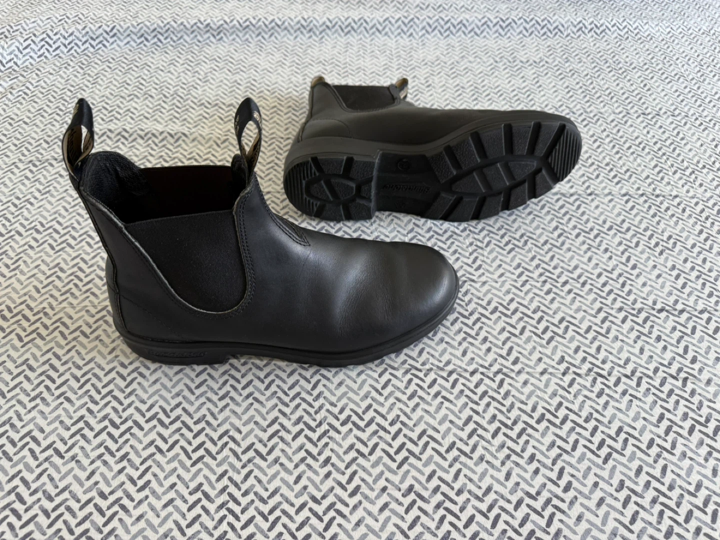 Blundstone 510 Black Leather Boots - US 7.5 - photo 2