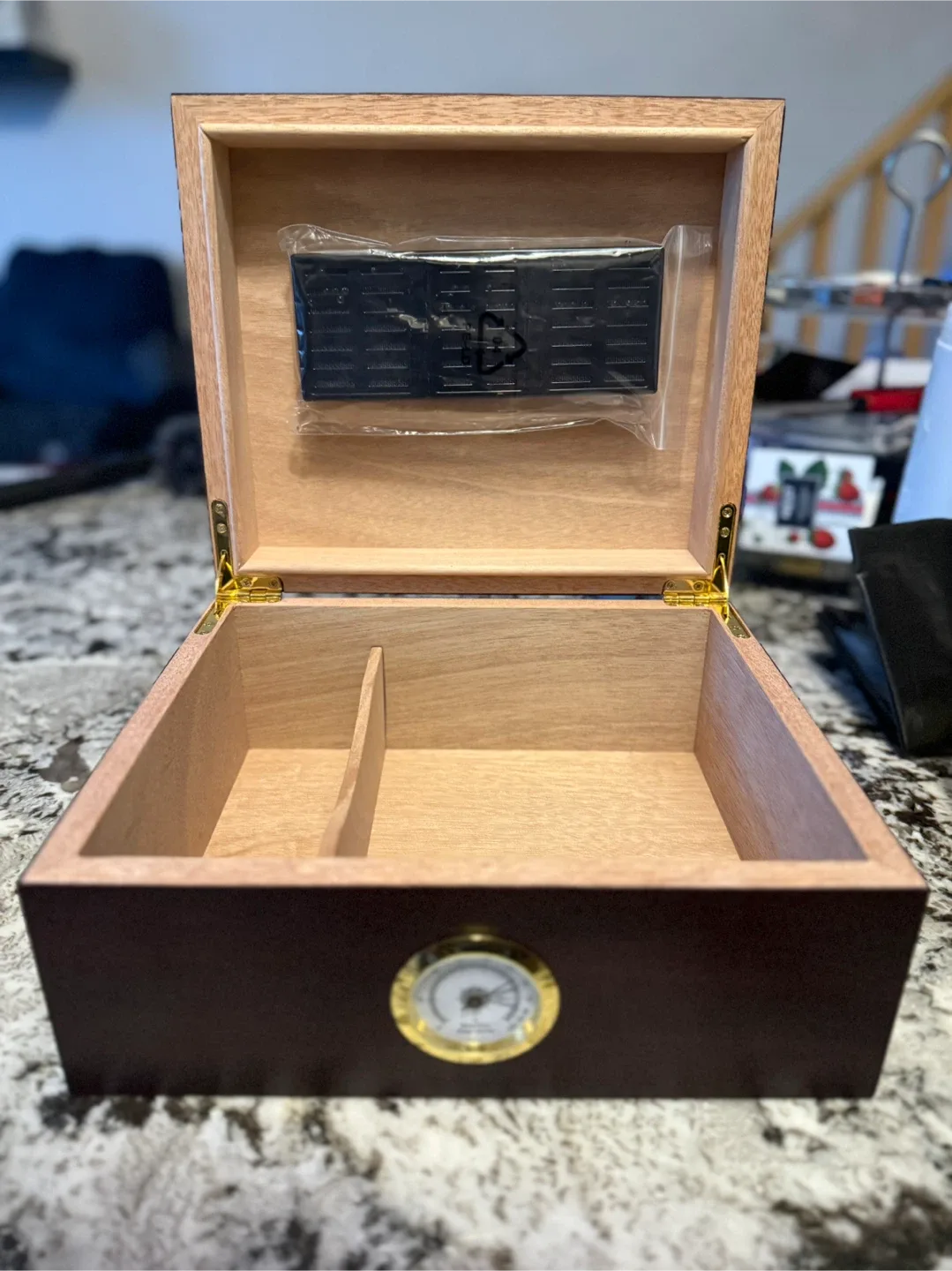 Wood Cigar Humidor Gift Set – Includes Cigars + Accessories image indicator(4)