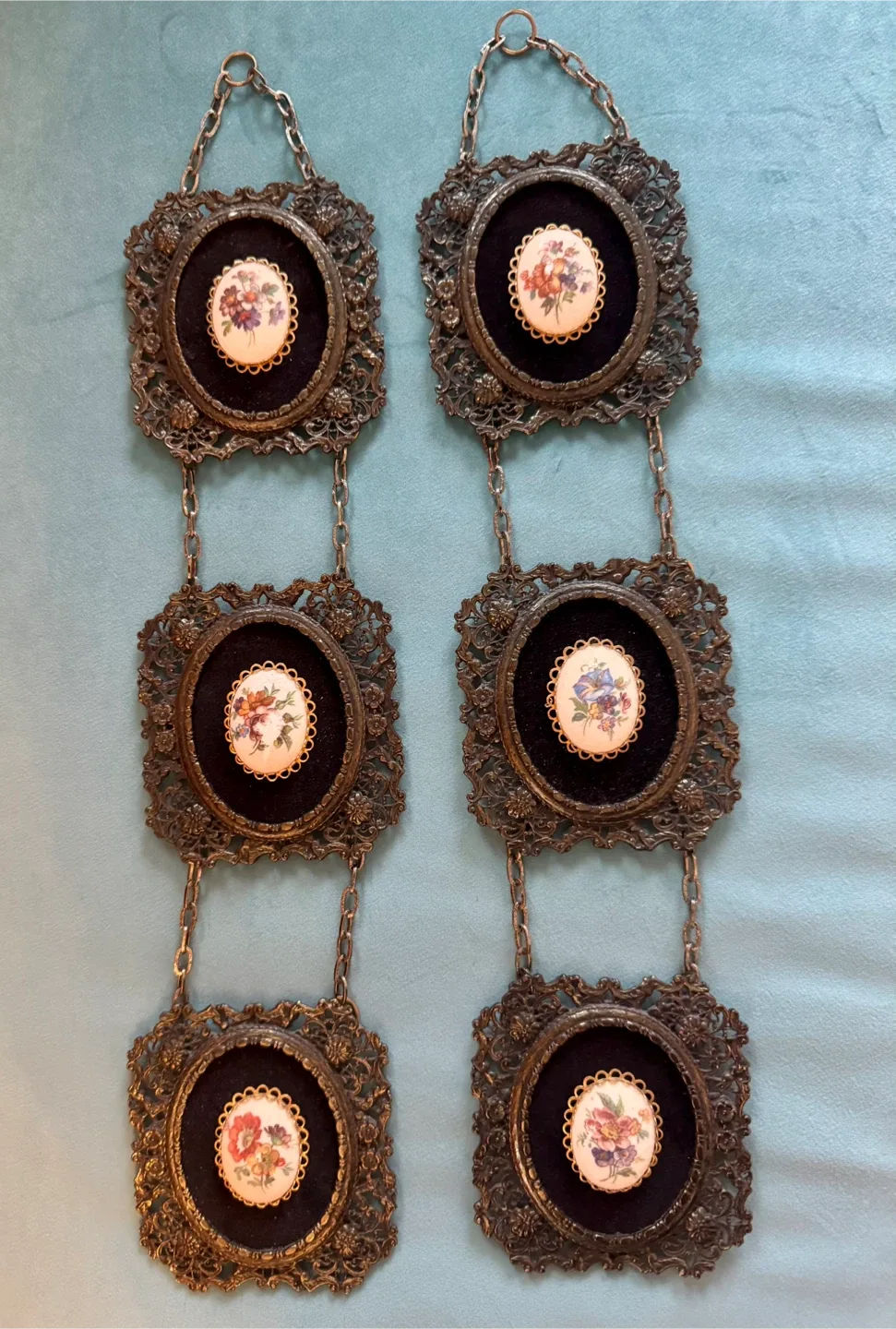 Vintage Floral Porcelain & Metal Wall Decor image indicator(2)