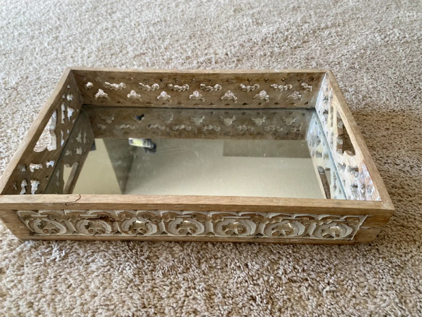 🥕 Decorative Wooden Mirror Tray thumbnail