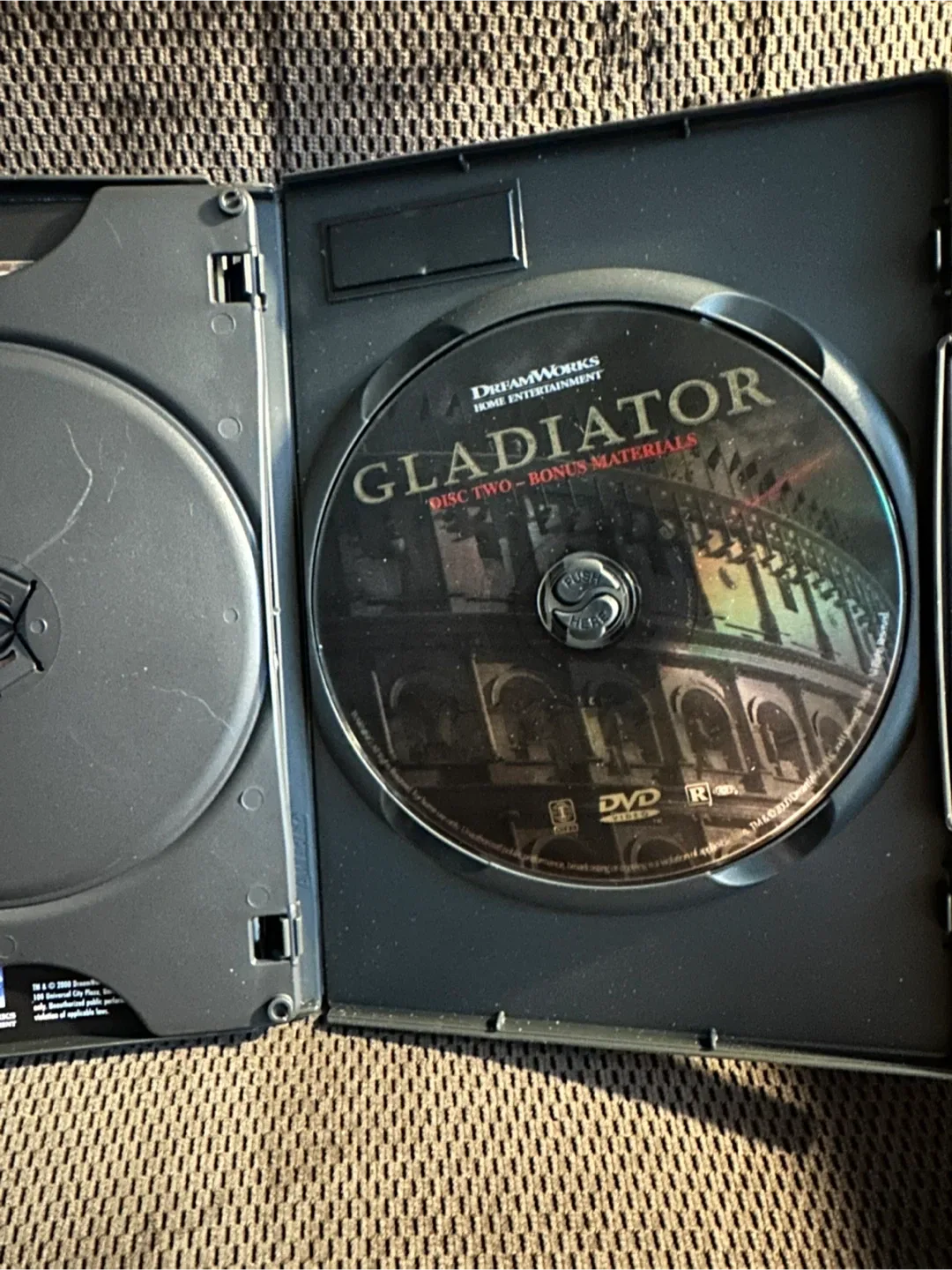 Two Gladiator DVDS- Extended & Signature Editions 🥕 image indicator(8)