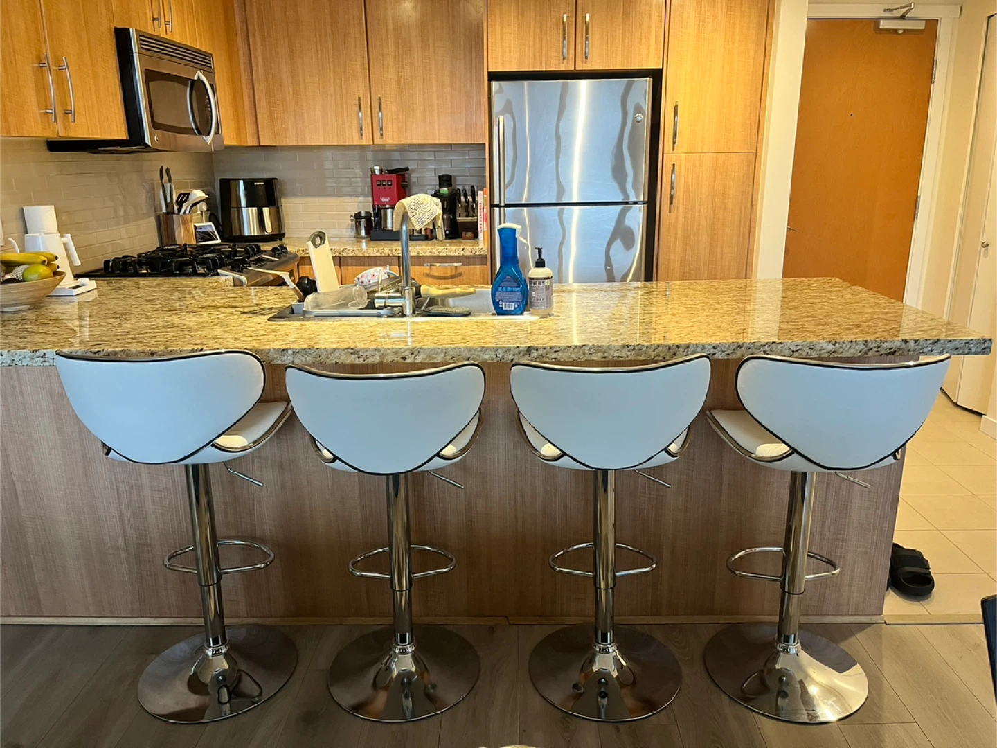 Set of 4 White Bar Stools - photo 2