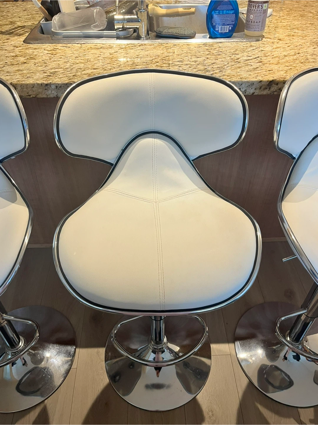 Set of 4 White Bar Stools - photo 5