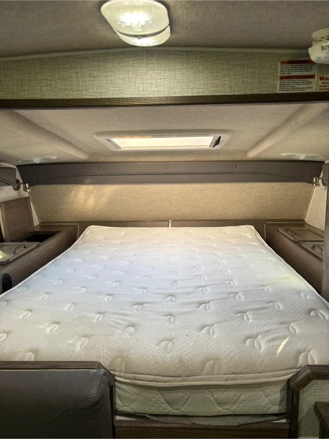 Truck Camper image indicator(6)