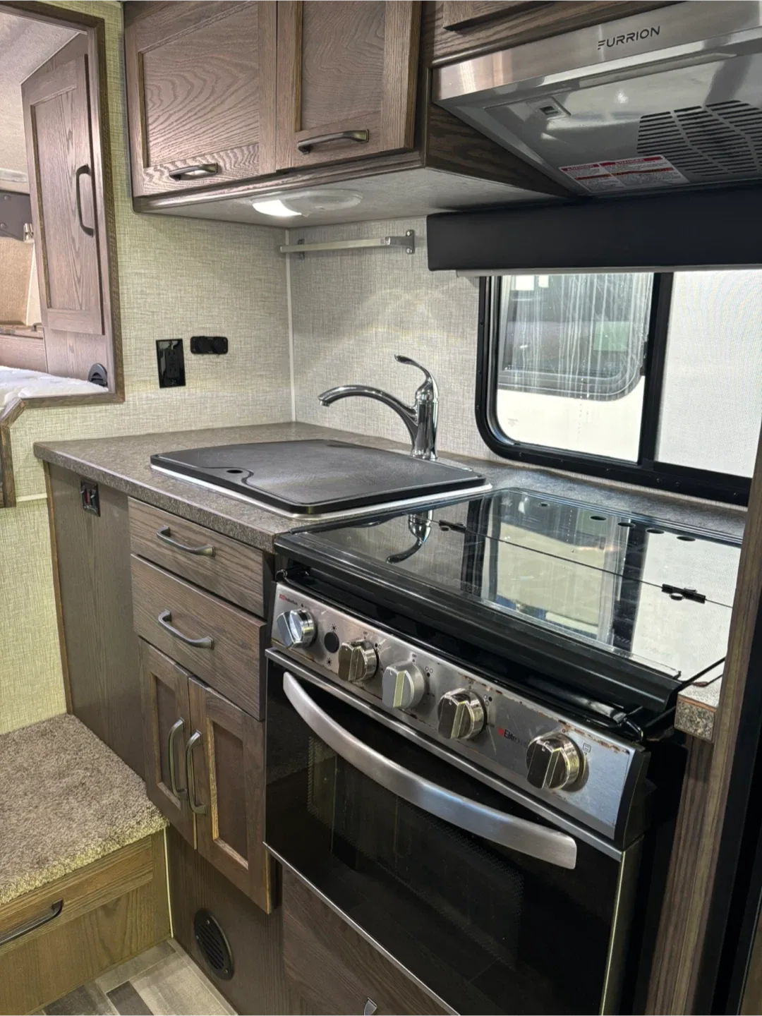 Truck Camper image indicator(7)