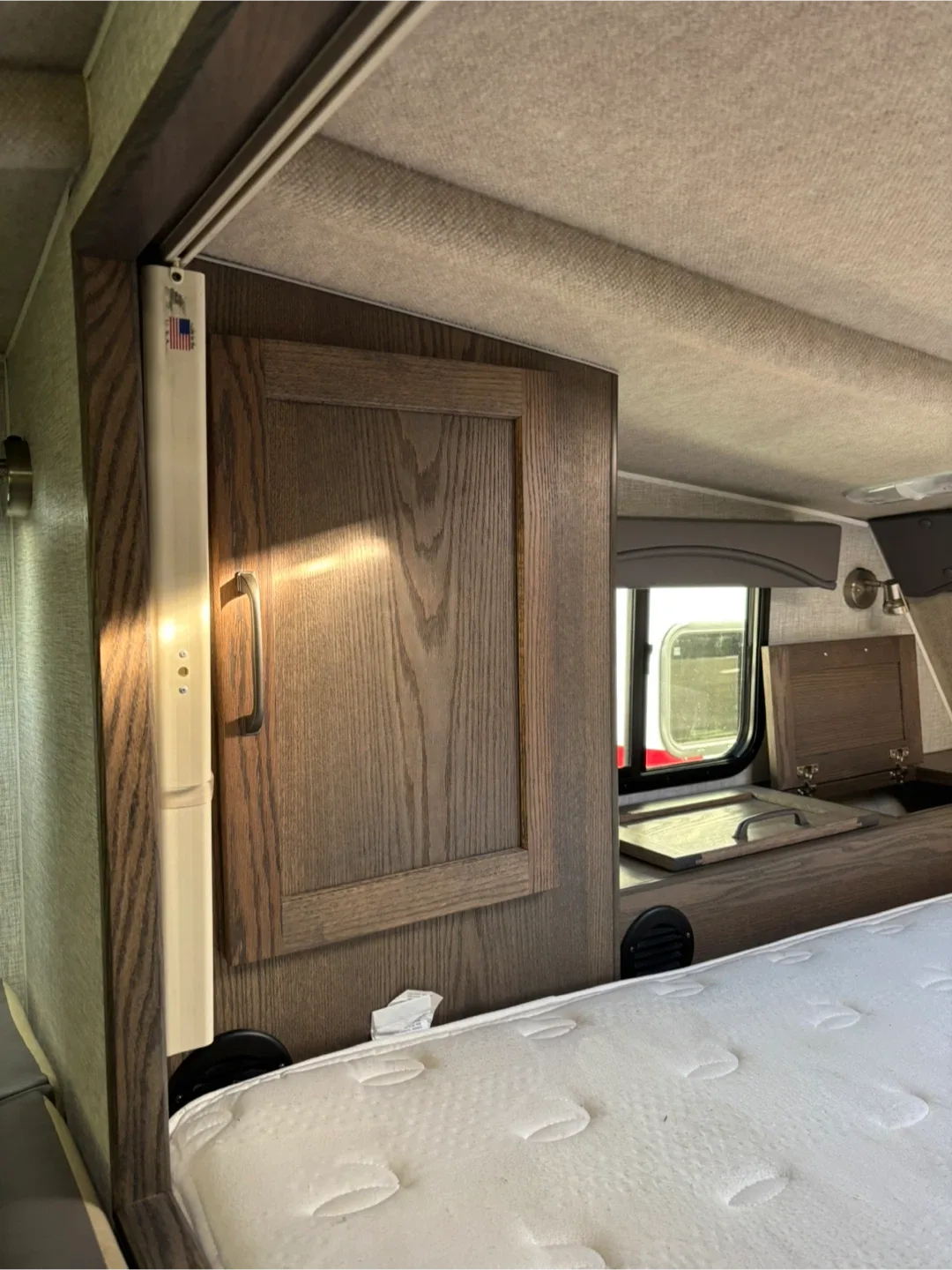 Truck Camper image indicator(9)