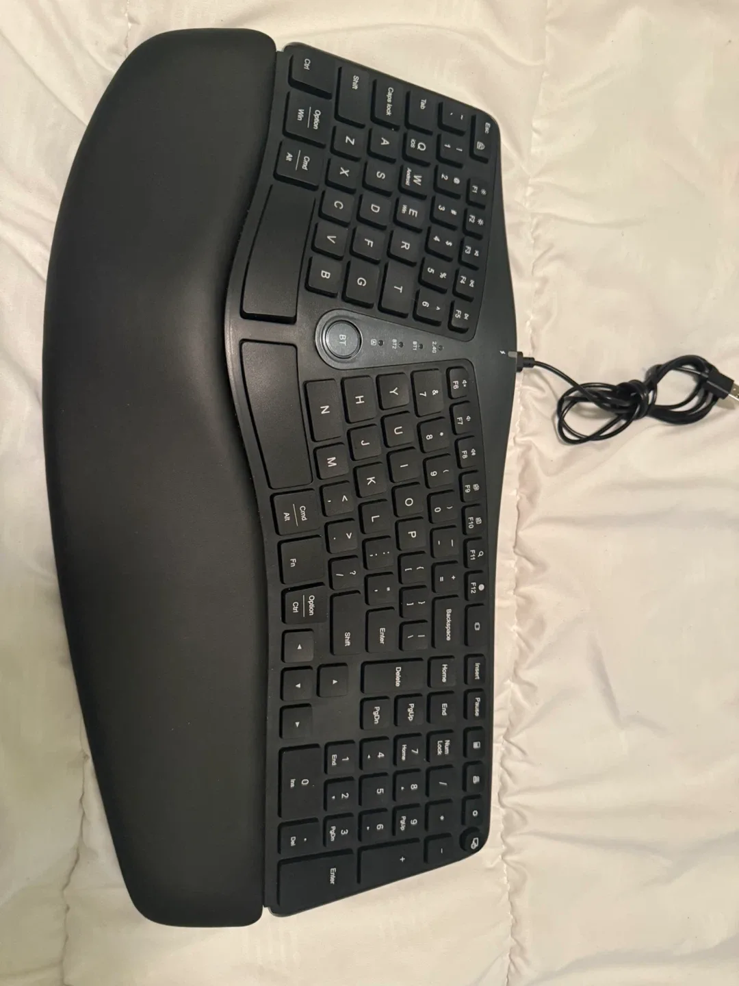 Ergonomic Keyboard - MK835