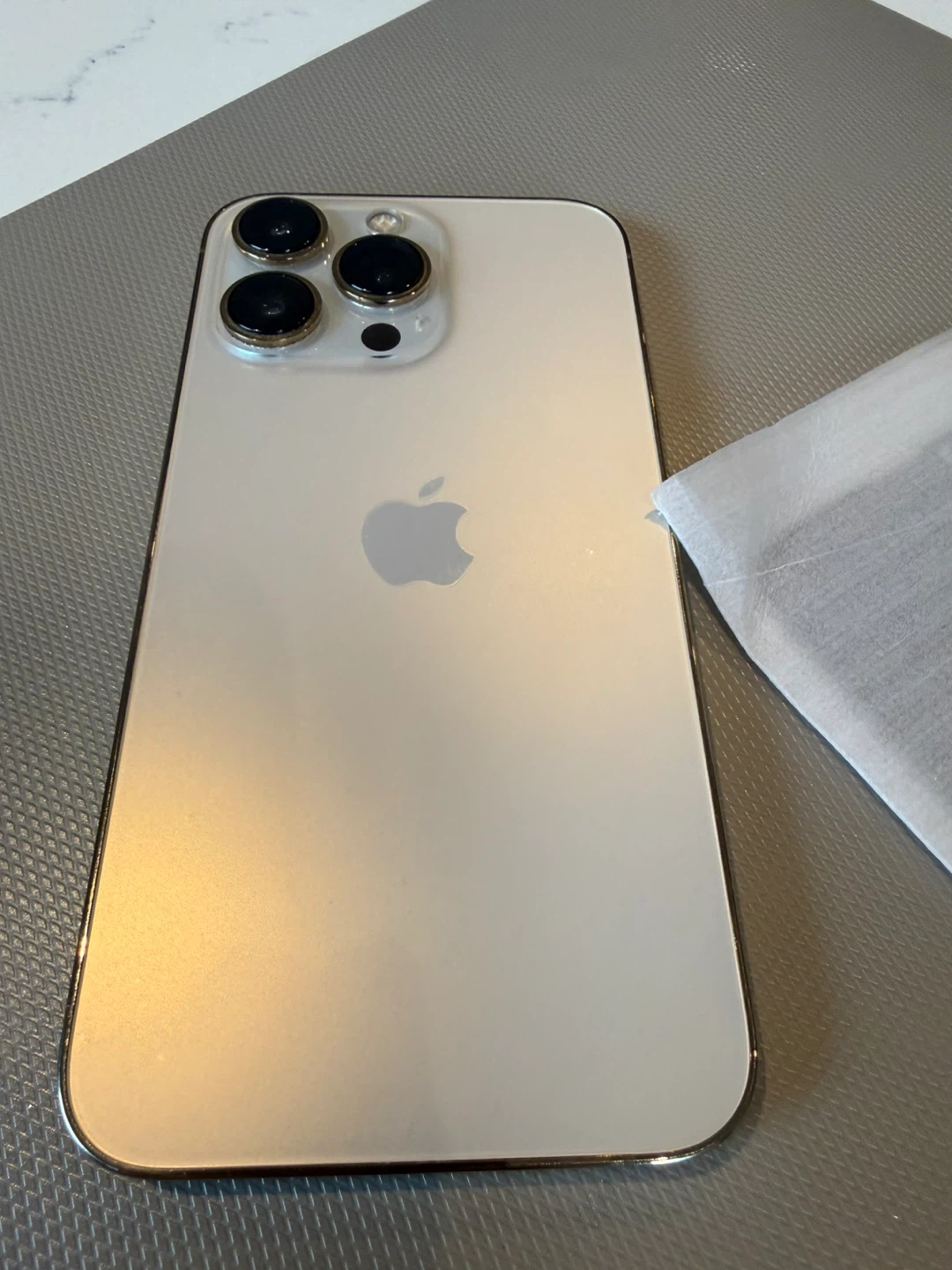 iPhone 13 Pro – 128GB – Gold – Excellent Condition - photo 2
