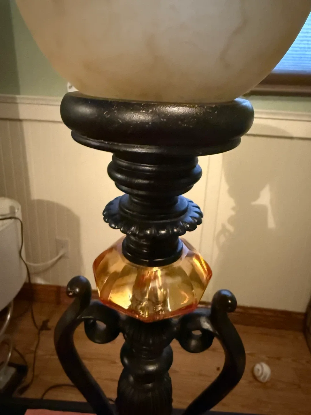 Ornate Black & Amber Accent Lamp image indicator(2)