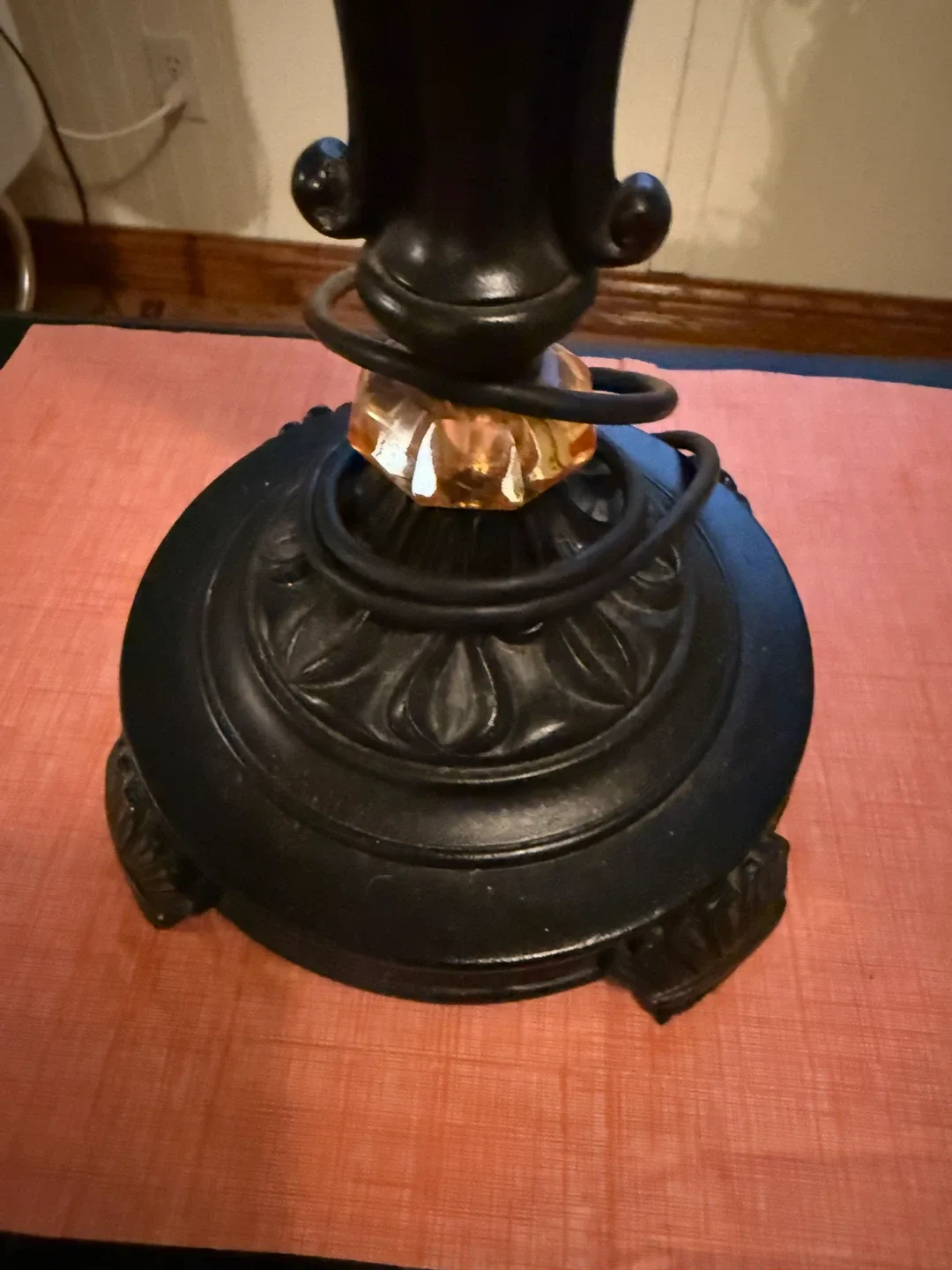 Ornate Black & Amber Accent Lamp image indicator(3)