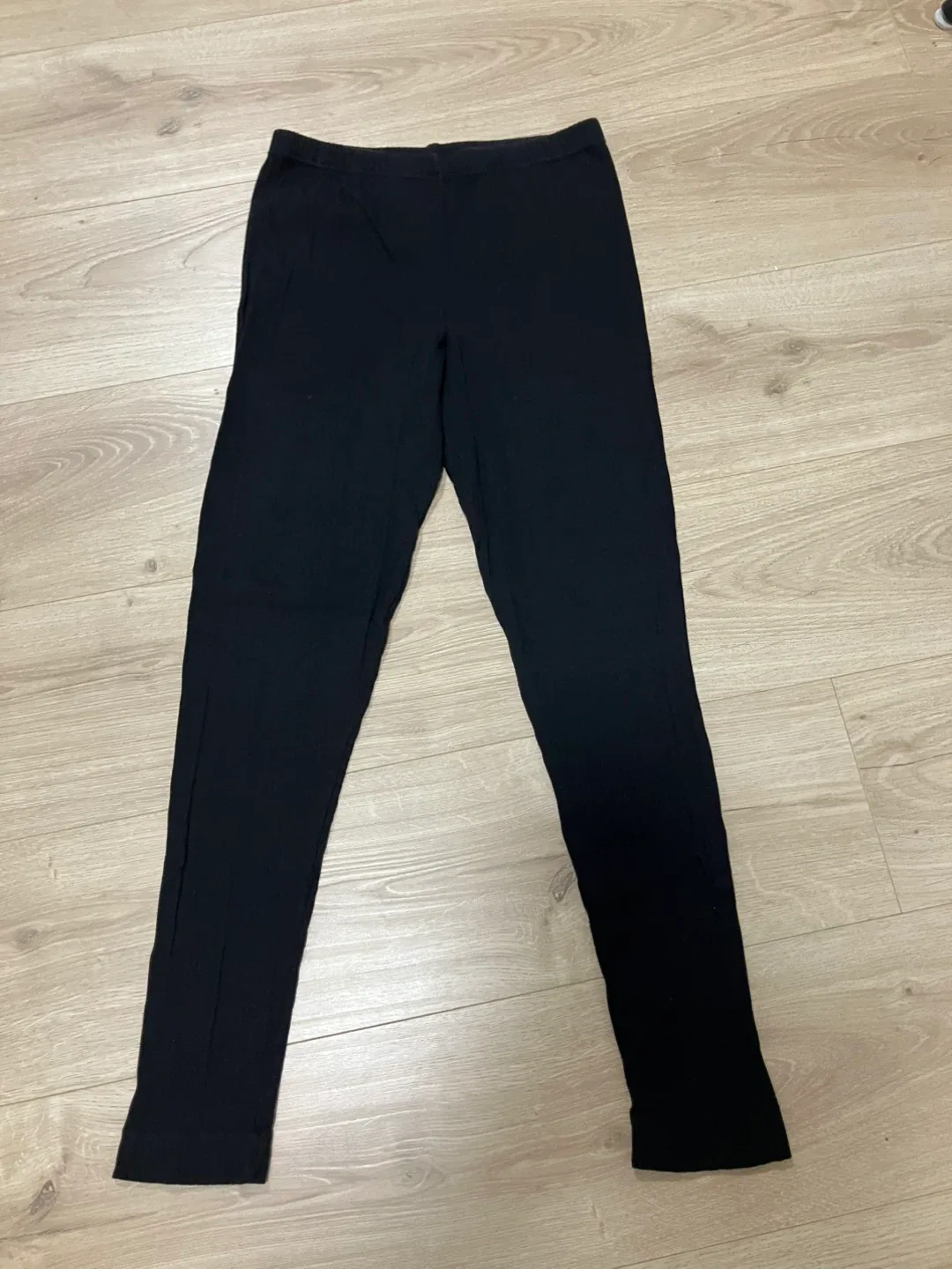 Clothes sales tops tshirt tights leggings image indicator(2)