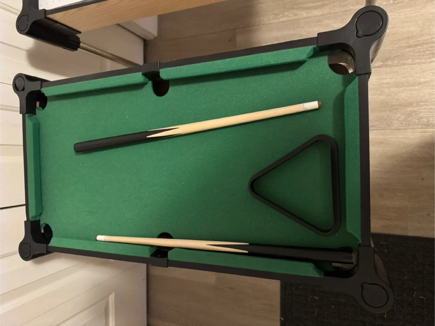 3 Mini Games: Pool, Air Hockey, Foosball image indicator(2)